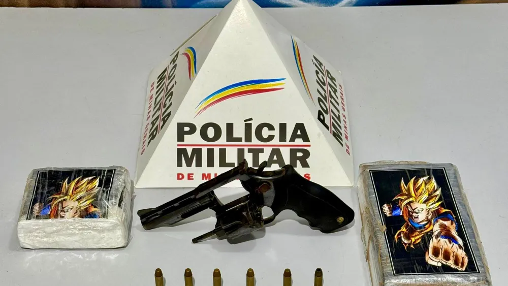 Polícia Militar apreende arma e drogas em operação no bairro Bom Jardim, em Ipatinga