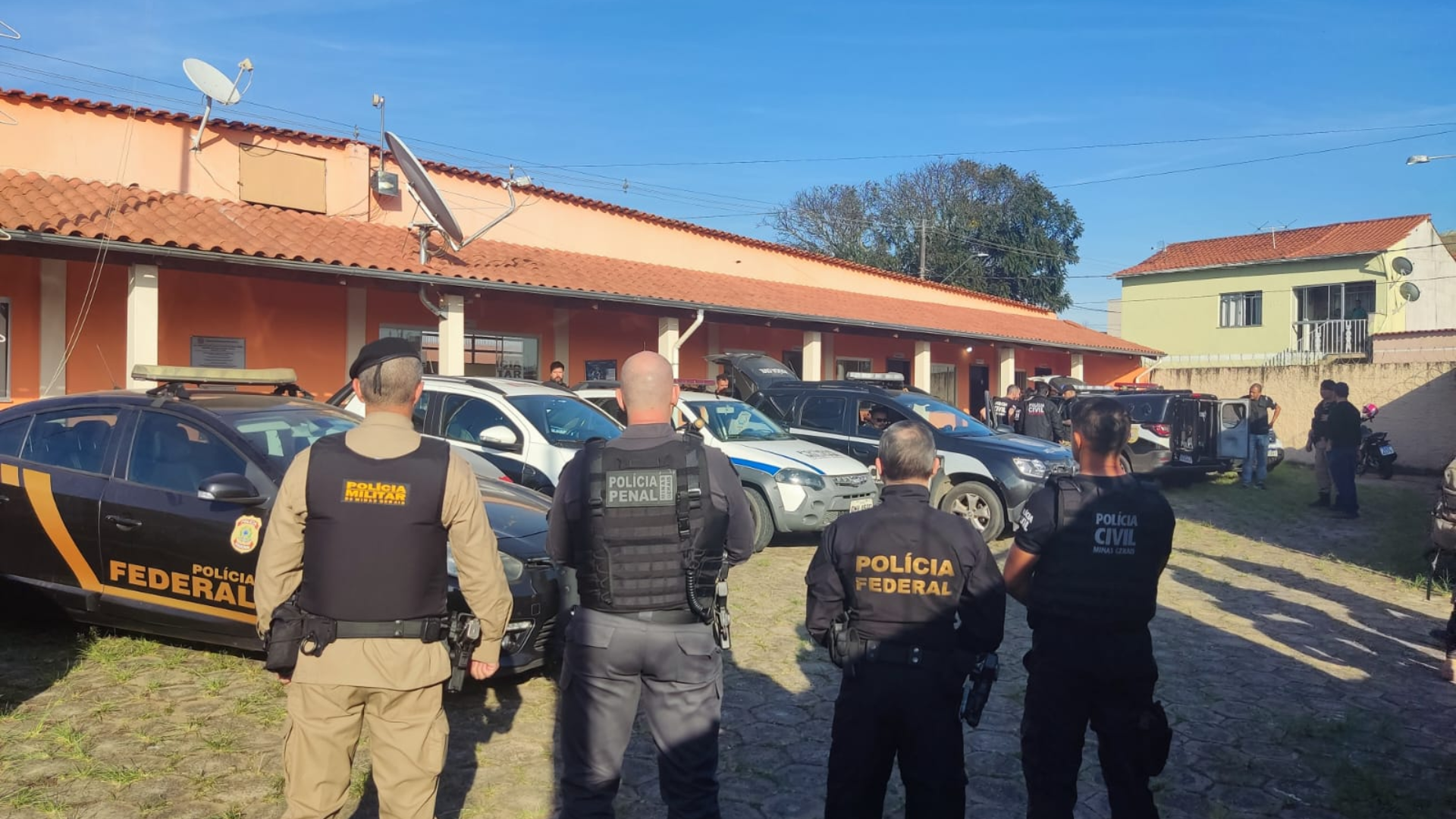 Operação Vale do Aço prende 13 foragidos da Justiça em Minas Gerais