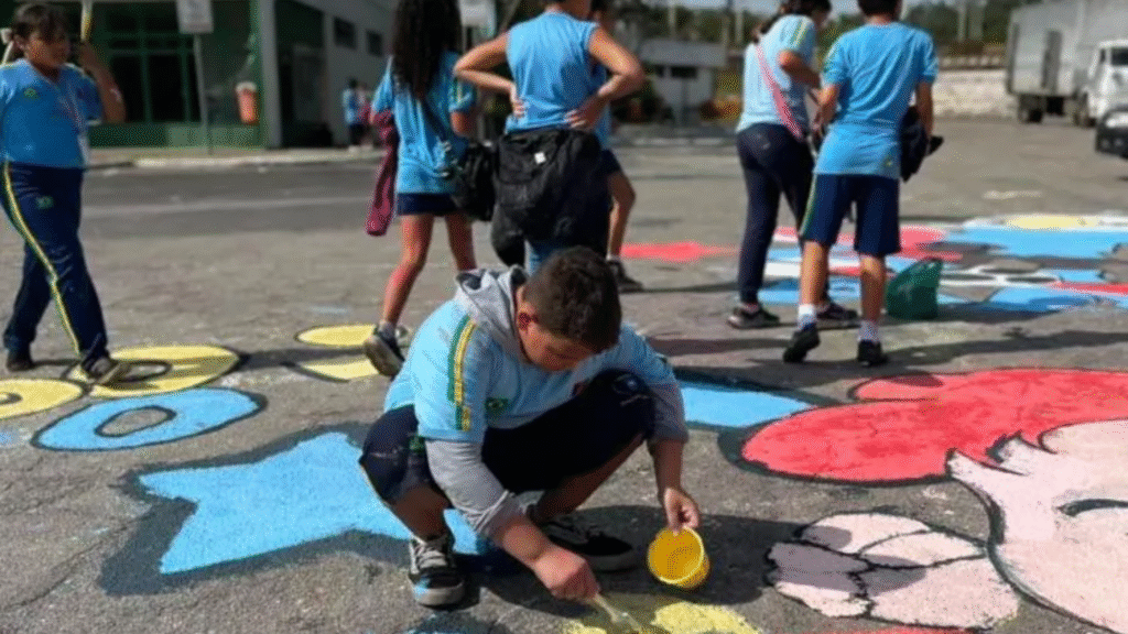 Entrada do Ipatingão ganha pintura temática e reforça clima de Copa do Mundo em Ipatinga