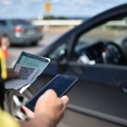 Instabilidade no sistema do Detran-MG dificulta transferência de veículos em Minas Gerais