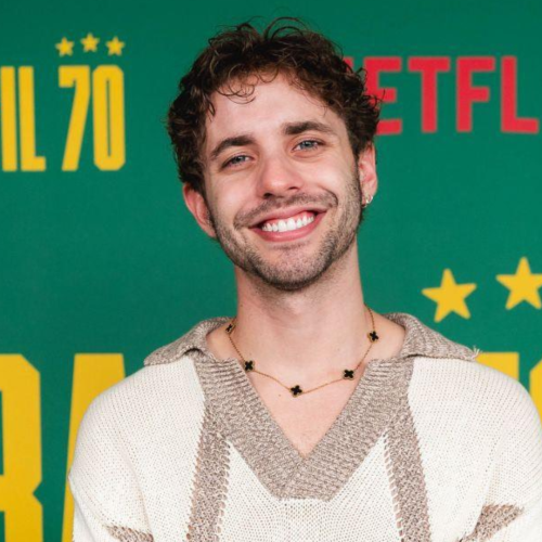 Dos bastidores da comunicação ao protagonismo na dramaturgia: Bruno Aredes amplia horizontes na arte