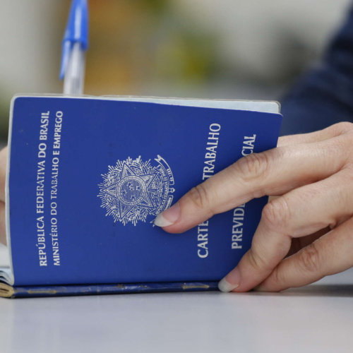 Vale do Aço gera 448 empregos em abril, mas indústria segue perdendo força
