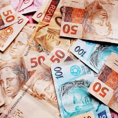 Casal de idosos perde R$ 51 mil em golpe do falso empréstimo em Ipatinga